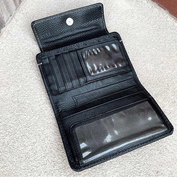 Brighton🖤Black Pebble Leather Wide Stitch Wallet Organizer with Toggle Detail - Picture 3 of 5